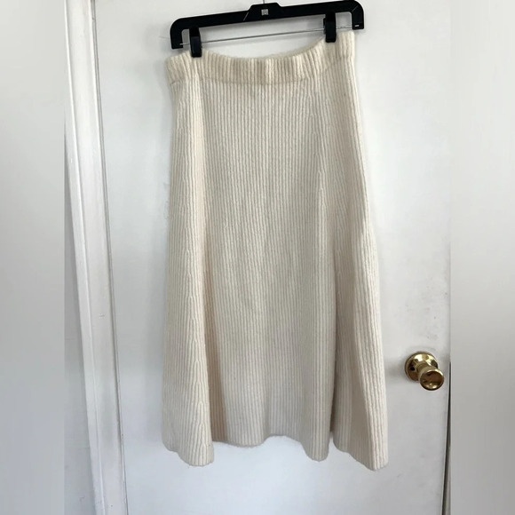 Maje Jessy Ribbed Knit Ecrue Mini Skirt | 2 - Picture 6 of 7
